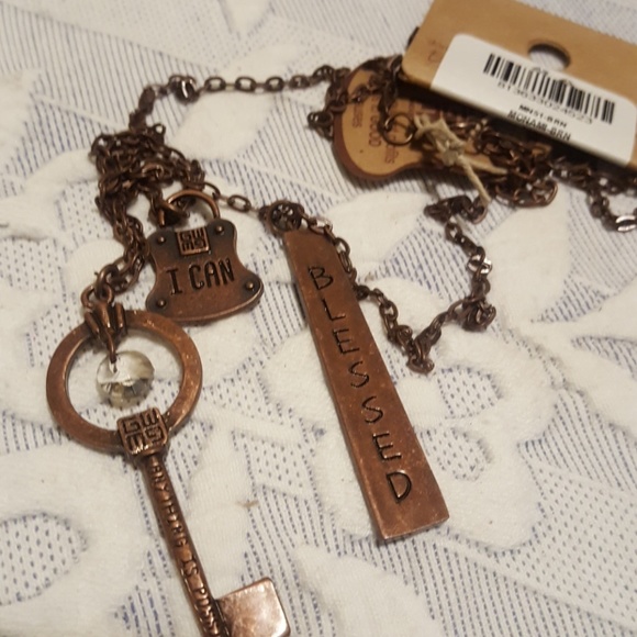 Good Works Necklace - Picture 3 of 8